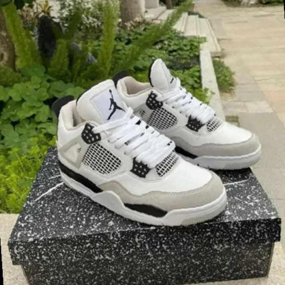 Jordan 4 military black size 42 - Picture 2 of 5